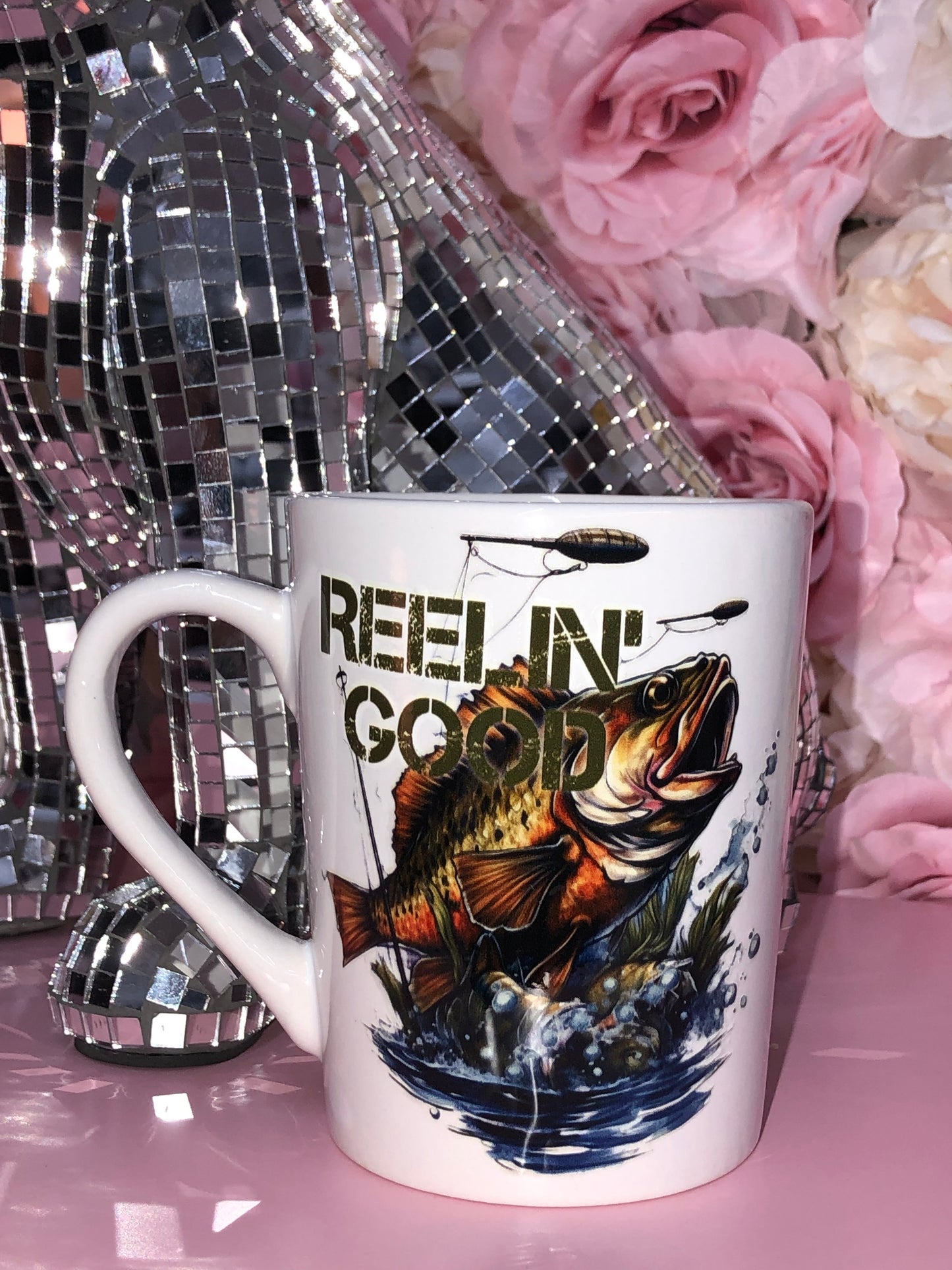 Reelin good coffee mug